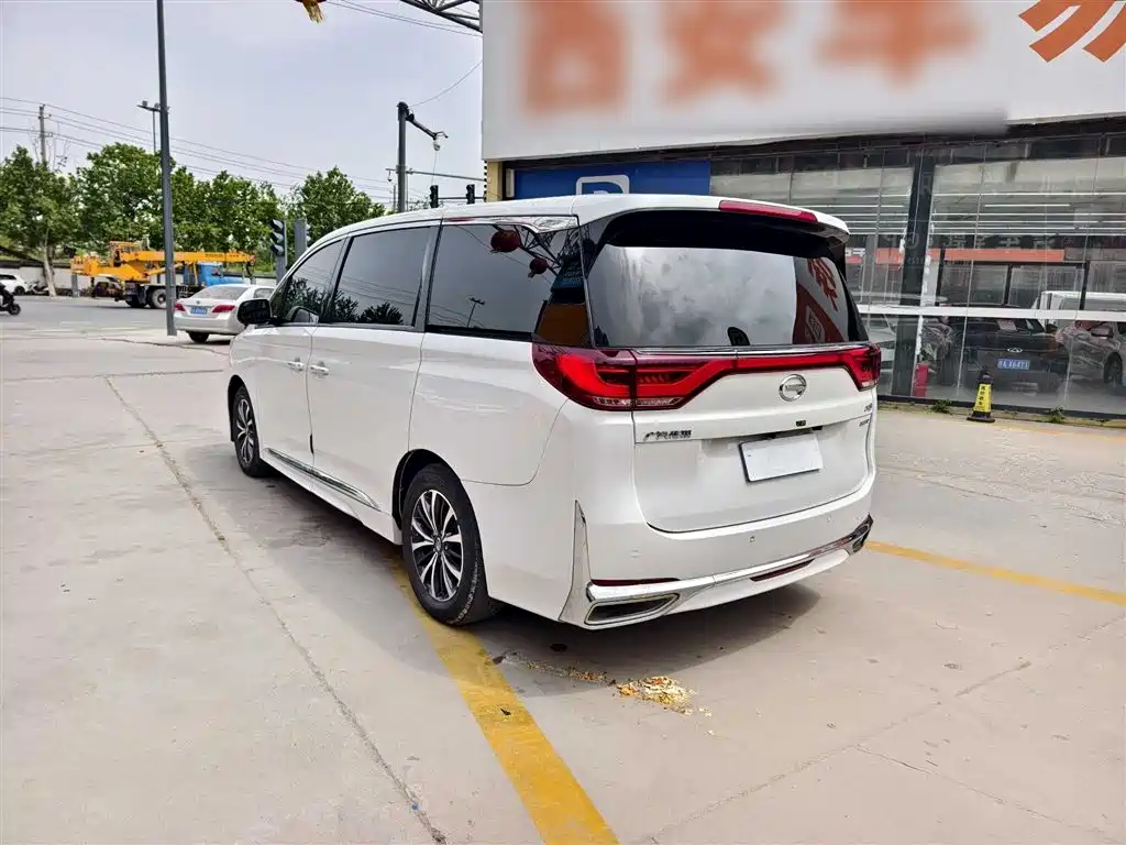 GAC Motor Trumpchi M8 2022 — фото 13