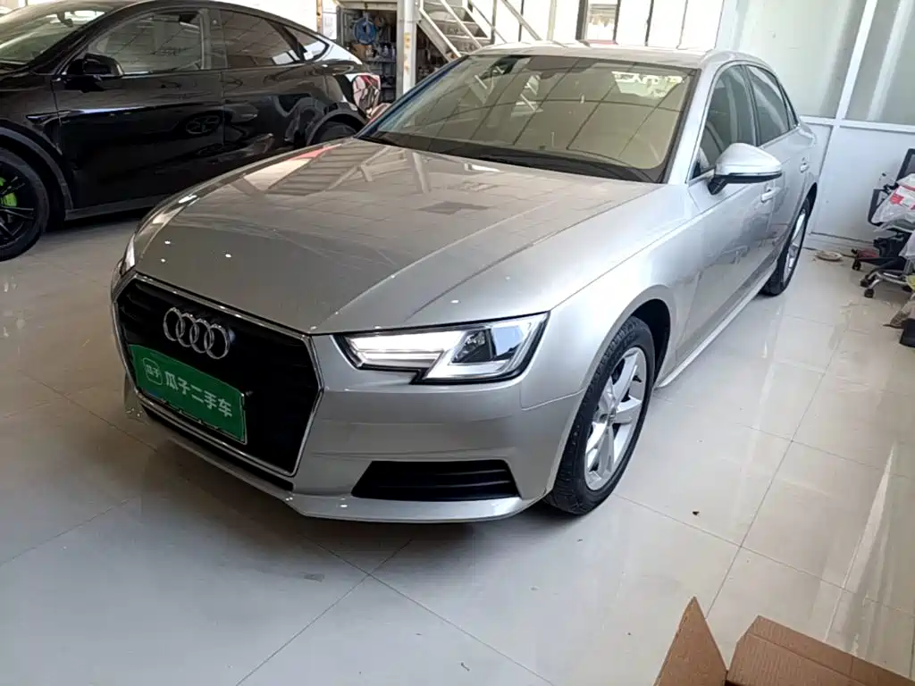 Audi A4L 2017
