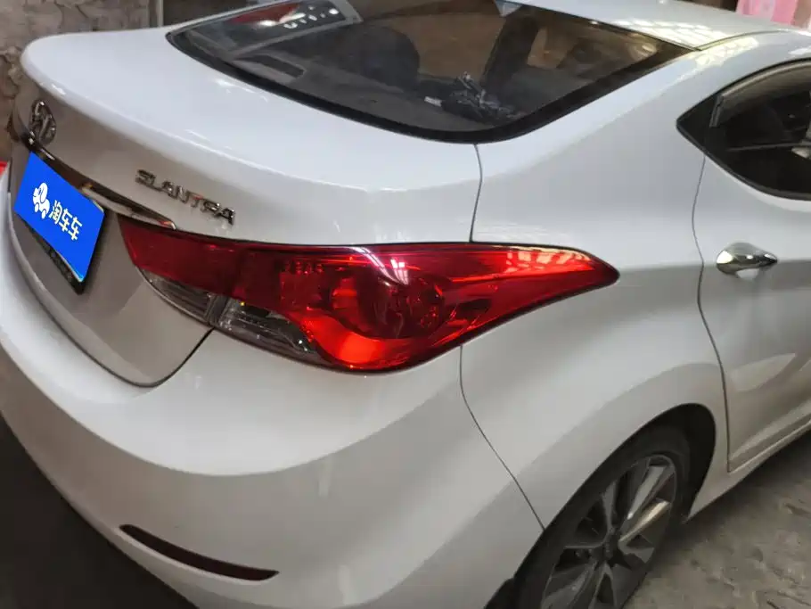 Hyundai Elantra Langdong 2015 — фото 3
