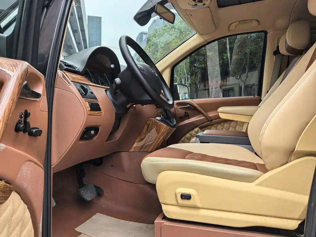 Mercedes-Benz Viano 2015 — фото 11