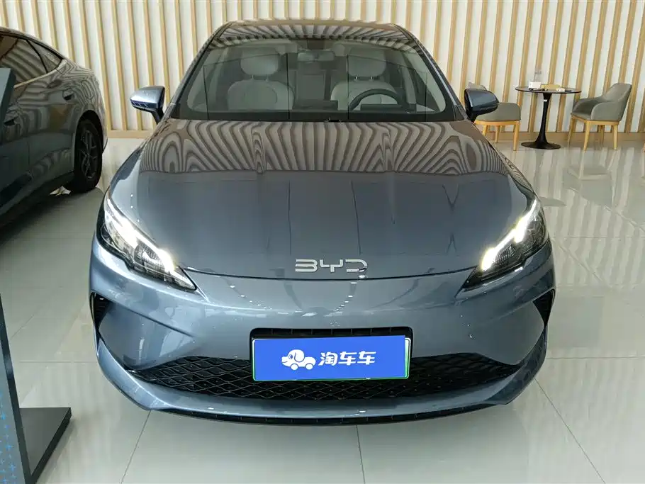 BYD Seal 05 DM-i 2025 — фото 2