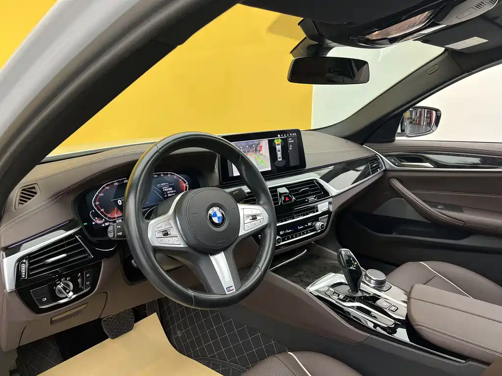 BMW 5 Series 2024