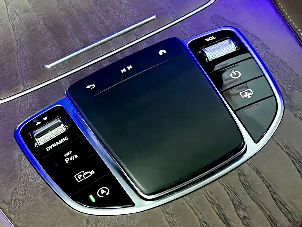 Mercedes-Benz E-Class 2022 — фото 7