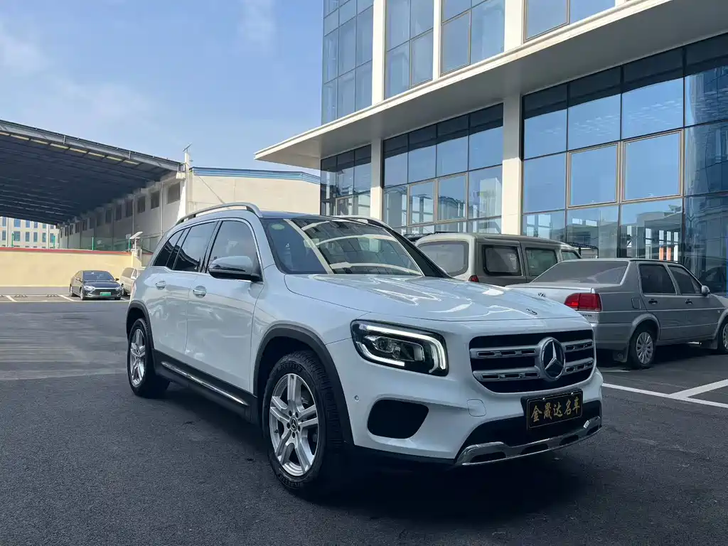 Mercedes-Benz GLB 2020