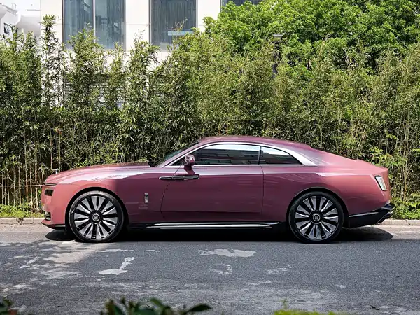 Rolls-Royce The Shining 2024