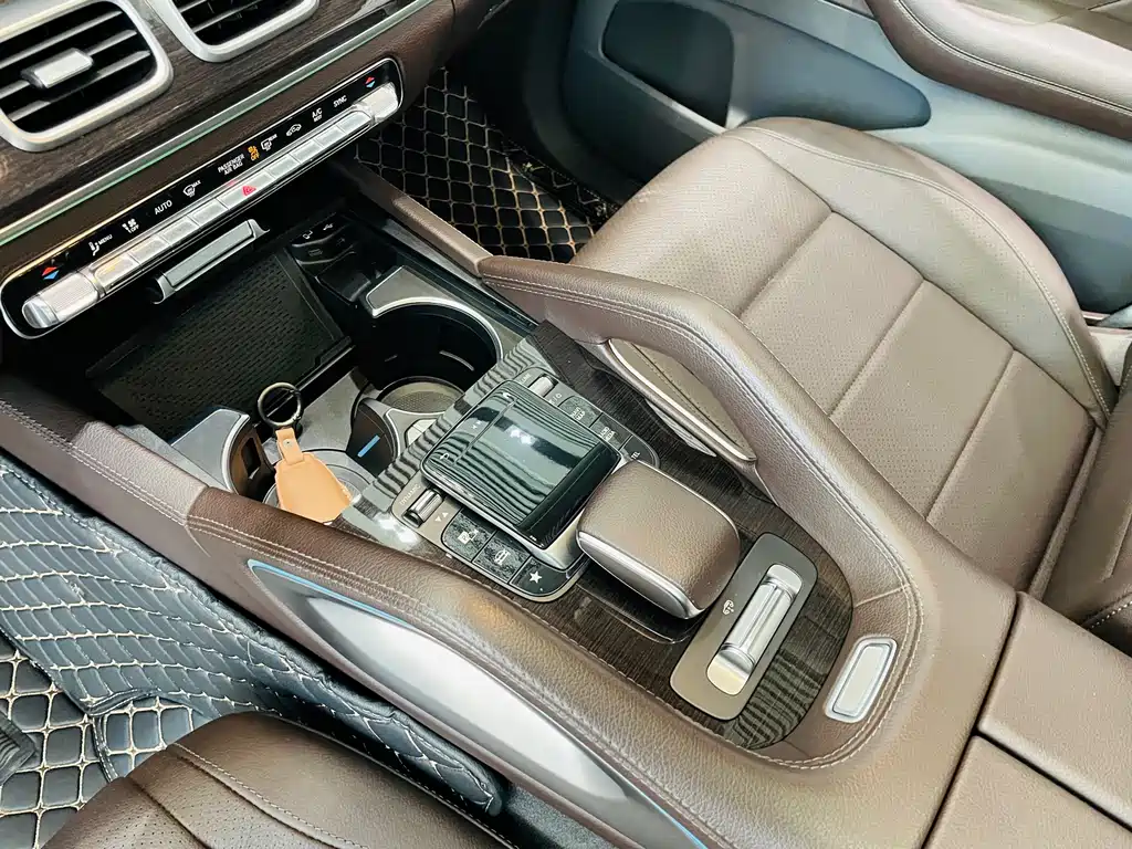 Mercedes-Benz GLE 2020 — фото 12