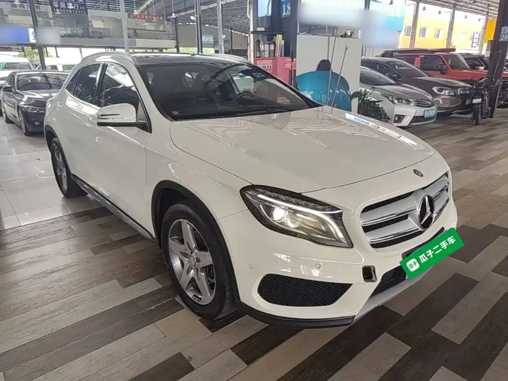 Mercedes-Benz GLA 2014