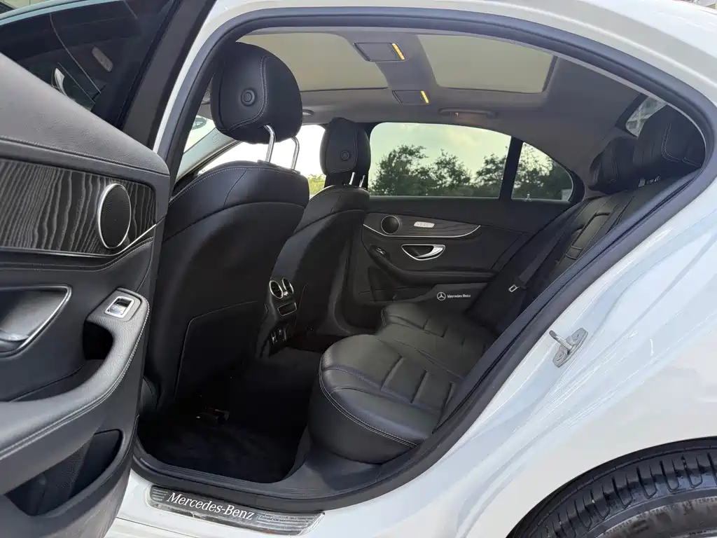 Mercedes-Benz C-Class 2020 — фото 6