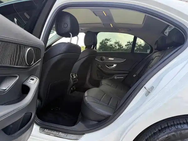 Mercedes-Benz C-Class 2020