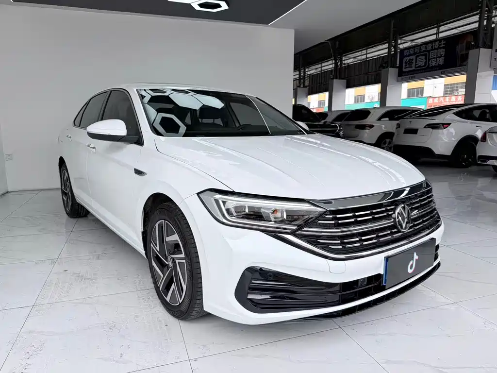 Volkswagen Sagitar 2023