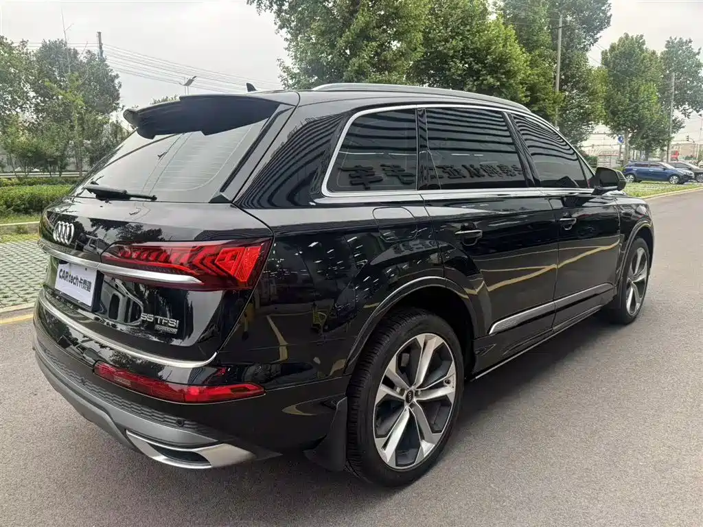 Audi Q7 2021 — фото 4