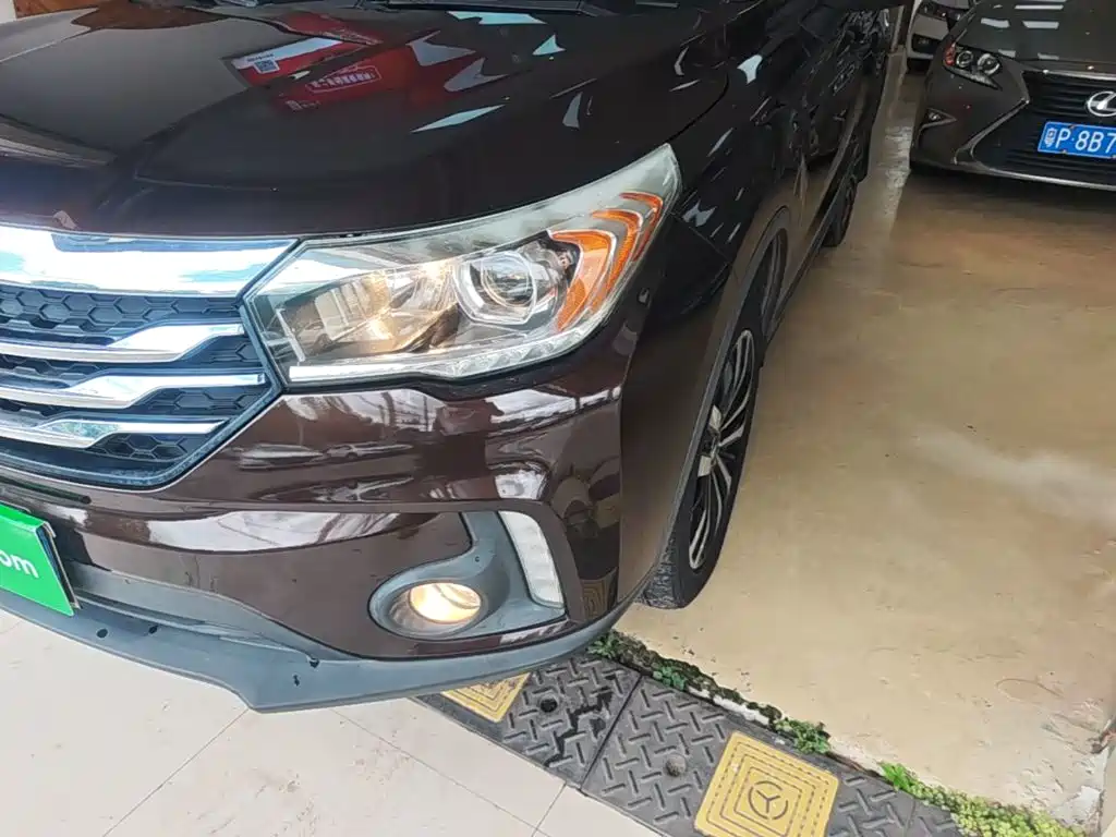 GAC Trumpchi GS4 2015 — фото 24