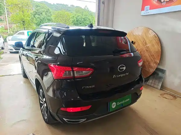 GAC Trumpchi GS4 2015