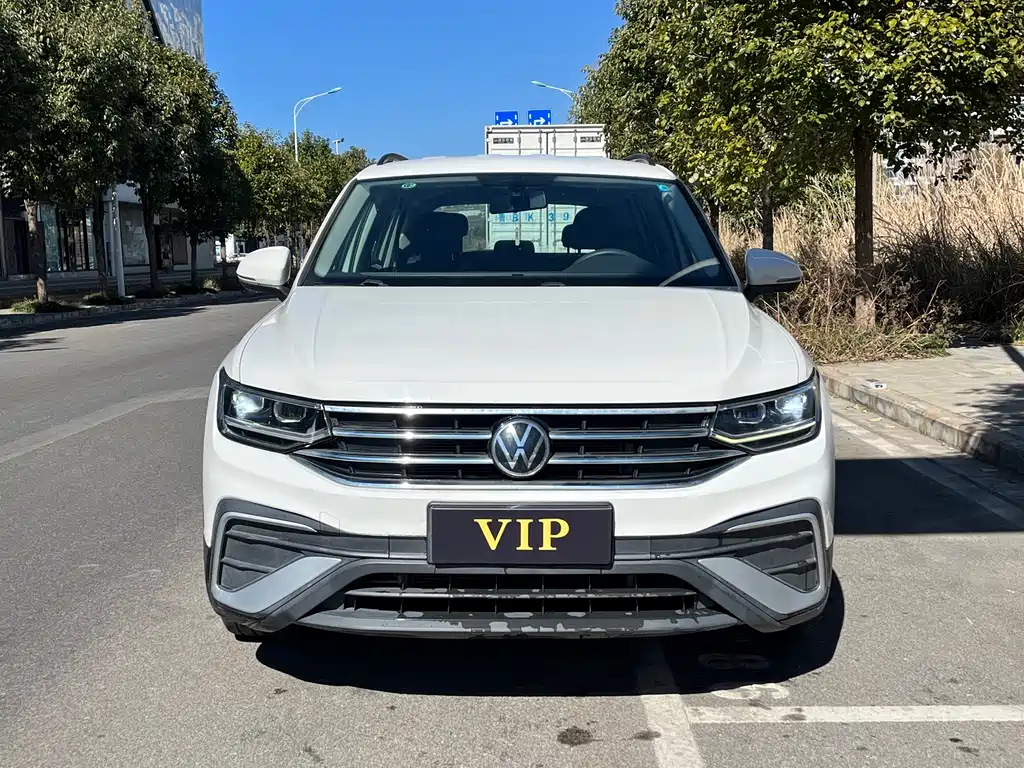Volkswagen Tiguan L 2022 — фото 2