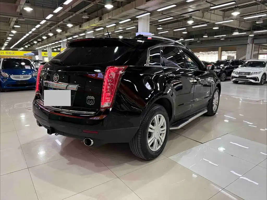 Cadillac SRX 2016 — фото 12