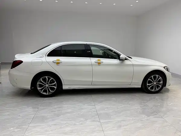 Mercedes-Benz C-Class 2015