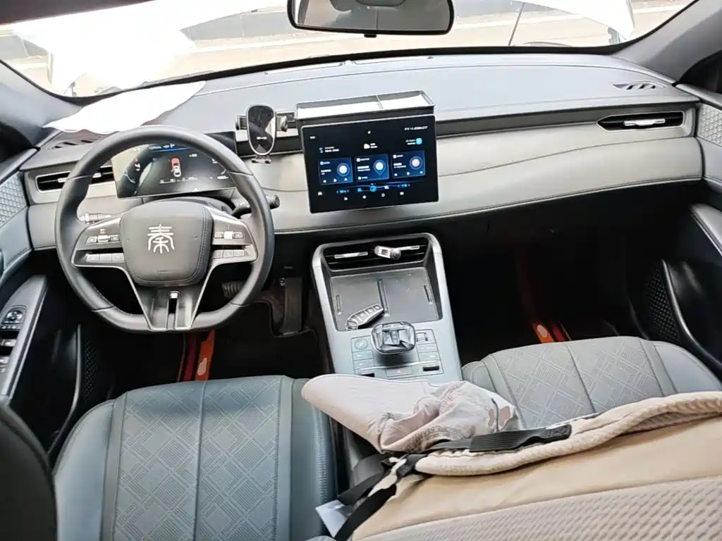 BYD Qin PLUS 2025 — фото 10