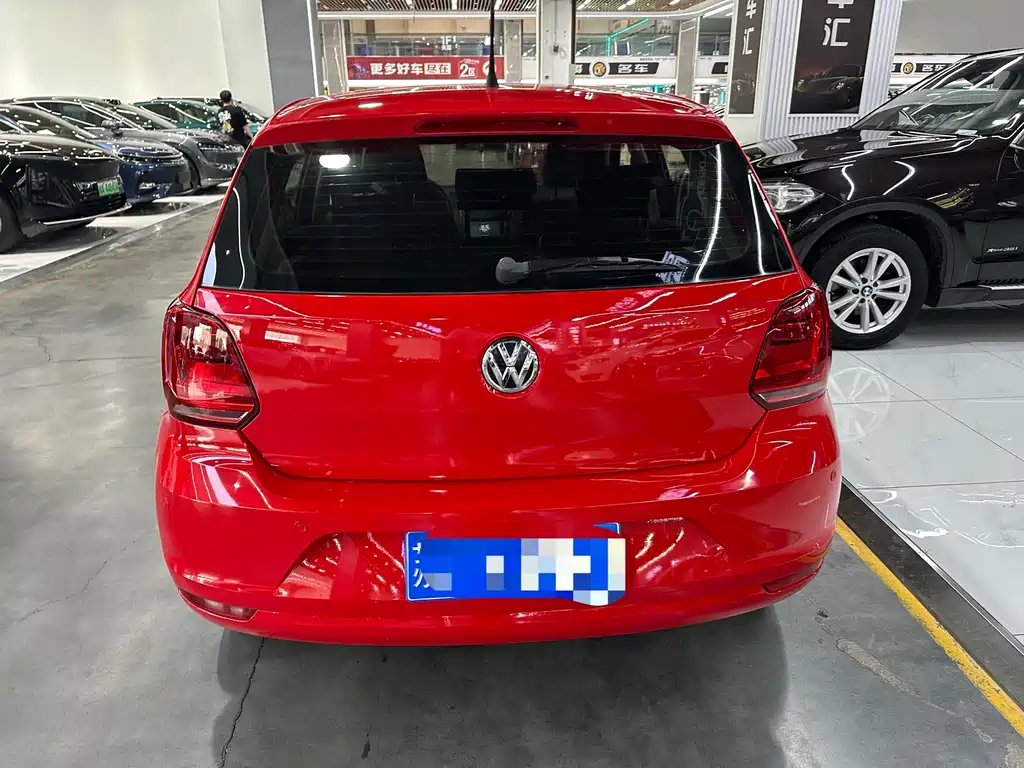 Volkswagen Polo 2016 — фото 11