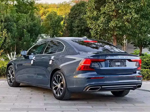 Volvo S60 2021
