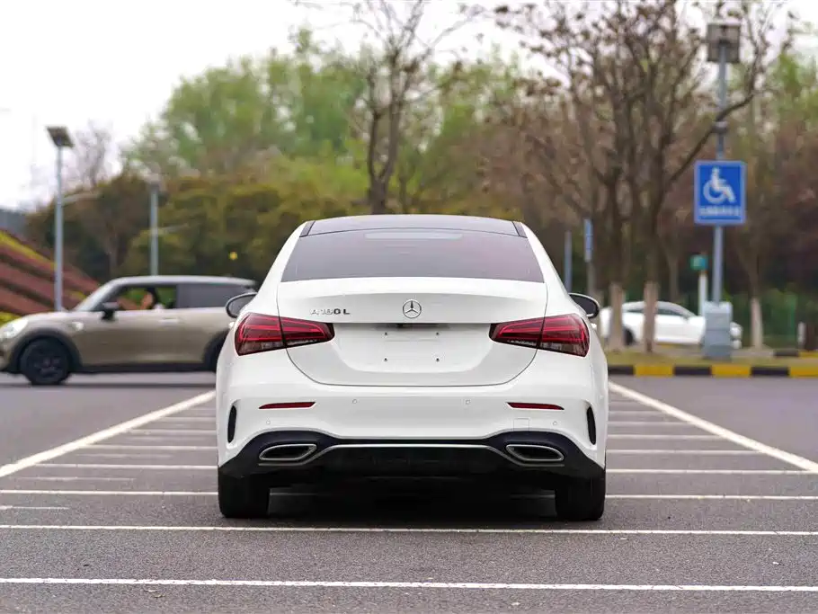 Mercedes-Benz A-Class 2020 — фото 5