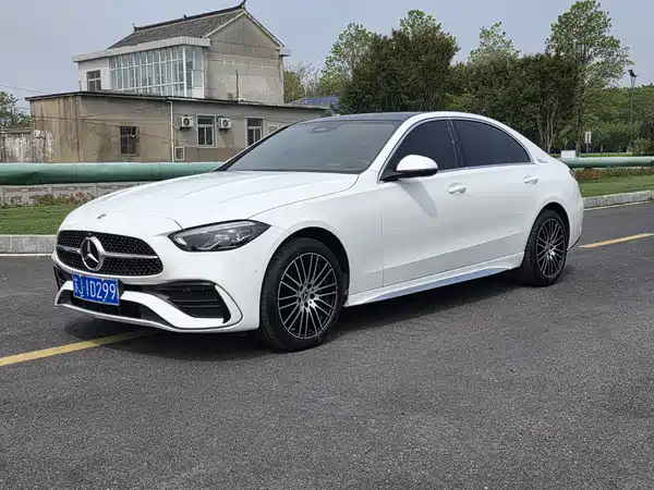 Mercedes-Benz C-Class 2022