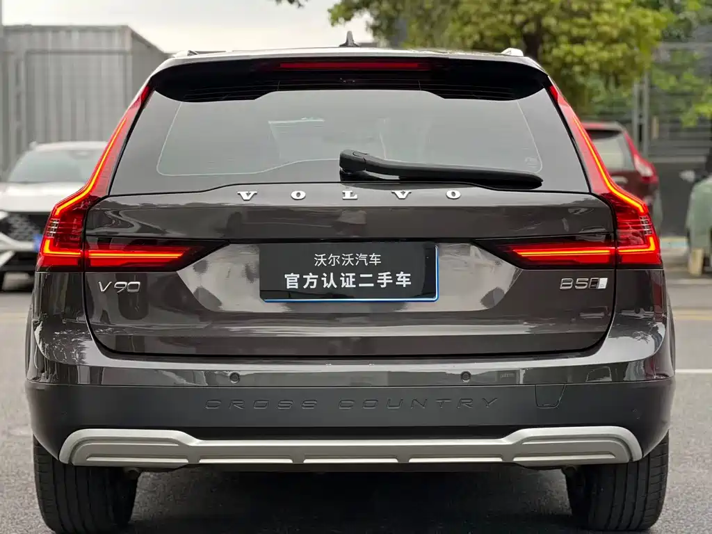 Volvo V90 2022 — фото 10