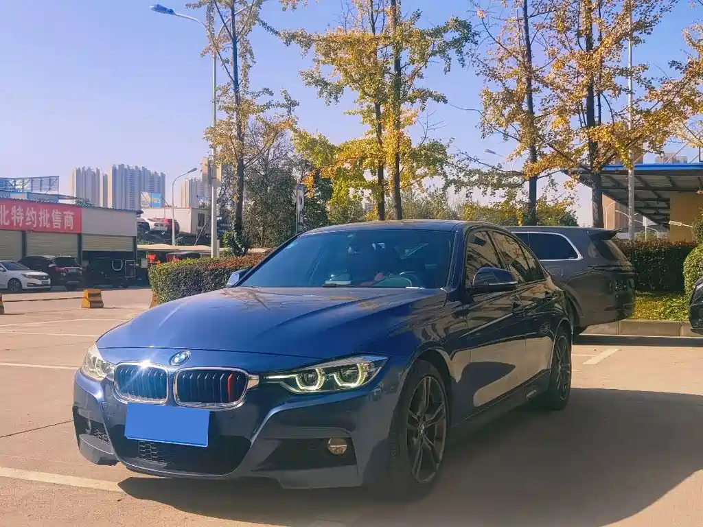 BMW 3 Series 2019 — фото 1