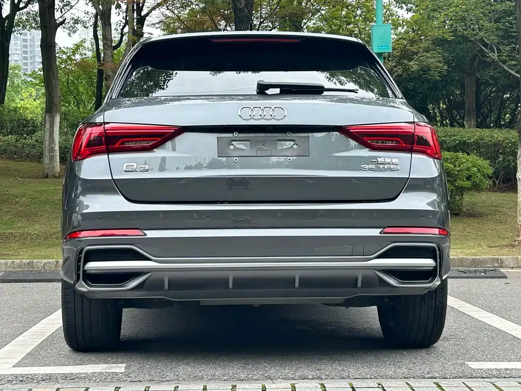 Audi Q3 2022 — фото 11