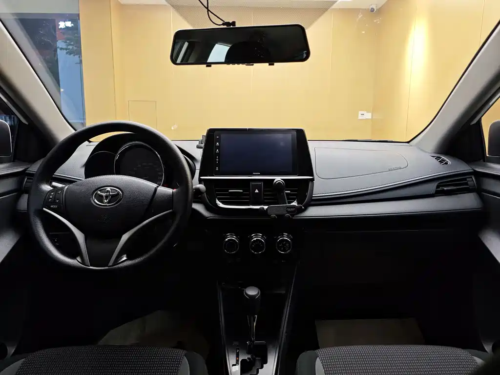 Toyota Vios FS 2022 — фото 19