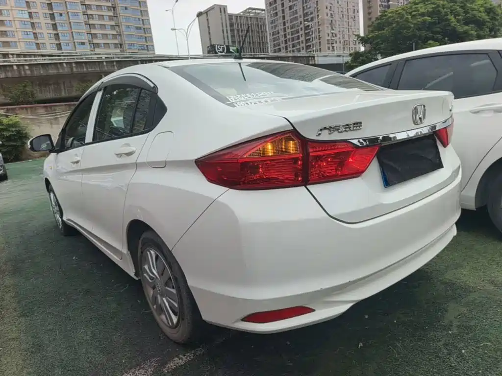 Honda City 2017 — фото 23