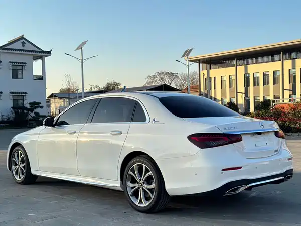 Mercedes-Benz E-Class 2021