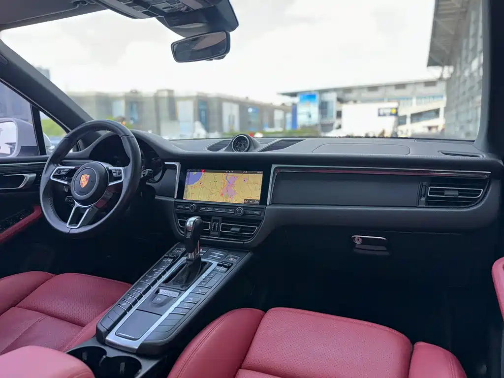 Porsche Macan 2021 — фото 12