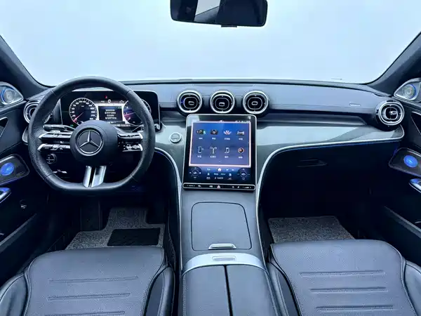 Mercedes-Benz C-Class 2023