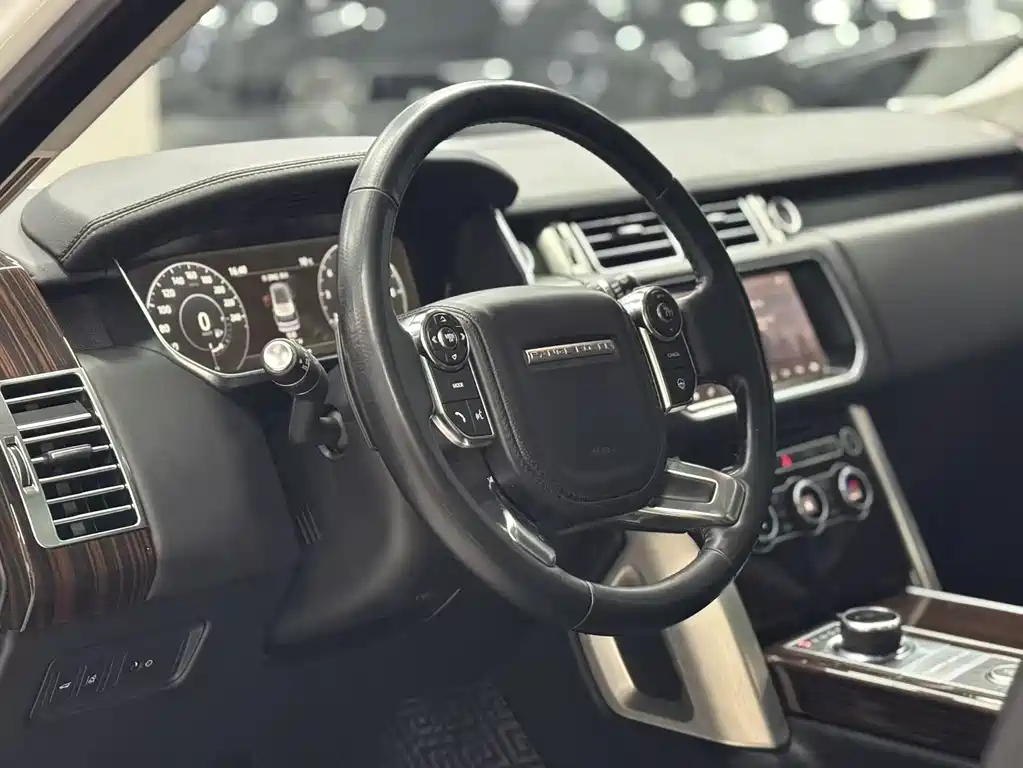 Land Rover Range Rover 2017 — фото 19