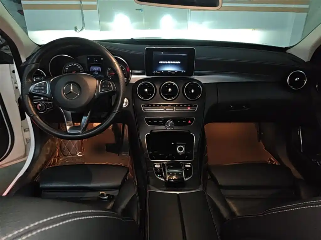 Mercedes-Benz C-Class 2016 — фото 10