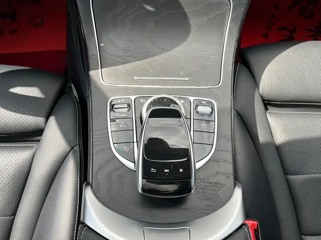 Mercedes-Benz C-Class 2018 — фото 12