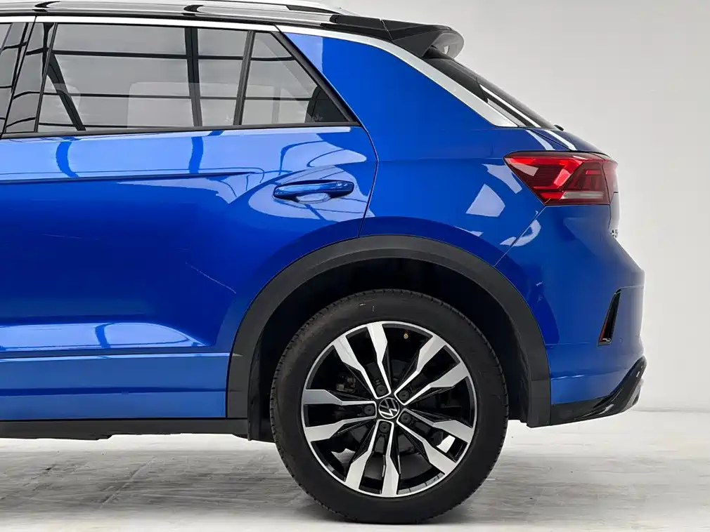 Volkswagen T-Roc 2021 — фото 8
