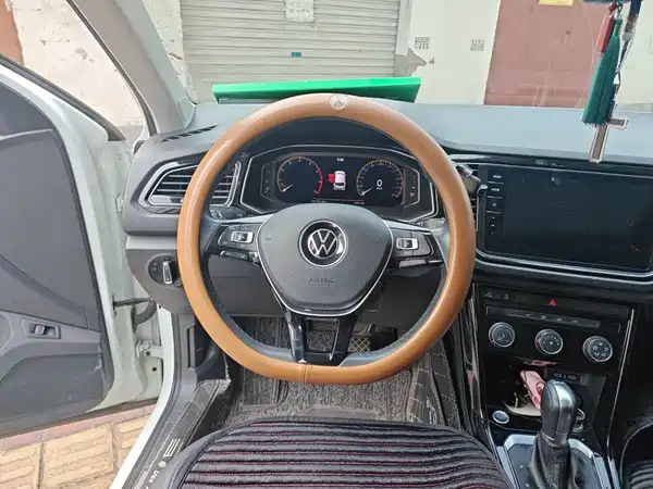 Volkswagen T-Roc 2021