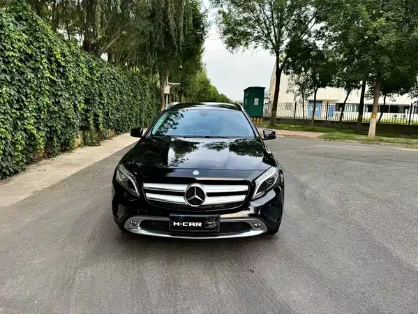 Mercedes-Benz GLA 2016