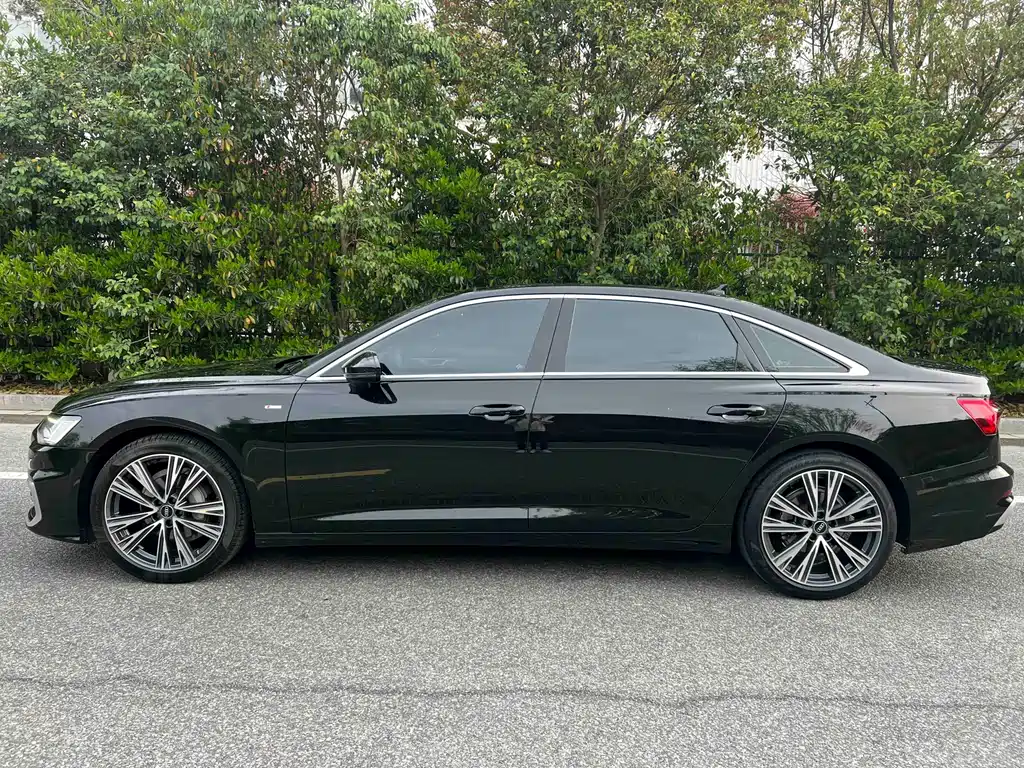 Audi A6L 2023 — фото 11