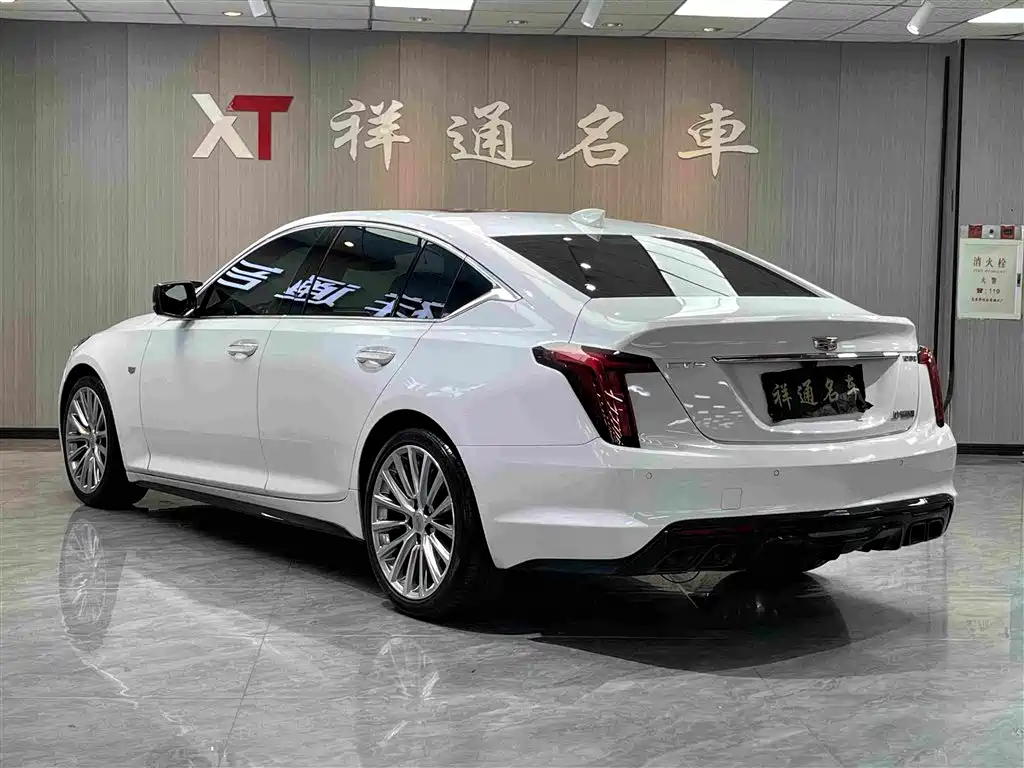 Cadillac CT5 2022 — фото 5
