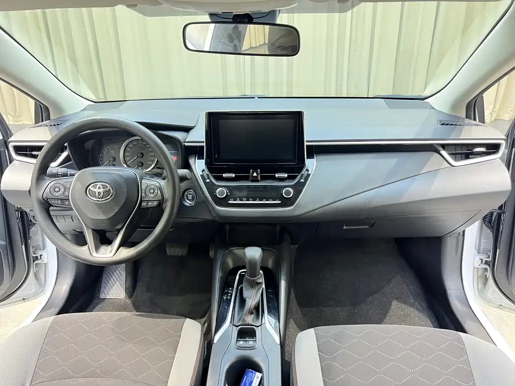 Toyota Corolla 2022 — фото 13