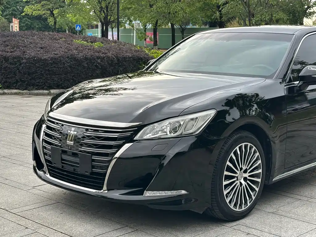 Toyota Crown 2019 — фото 14