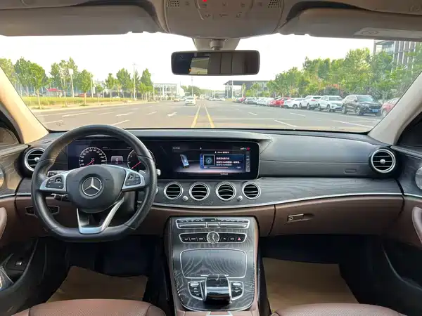 Mercedes-Benz E-Class 2018