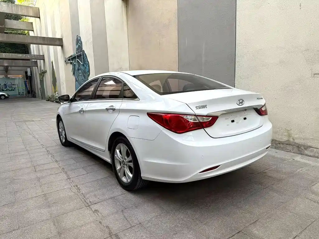 Hyundai Sonata 2013 — фото 9