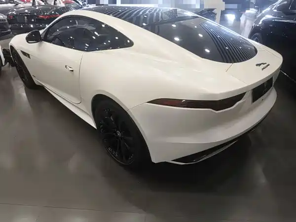 Jaguar F-TYPE 2024