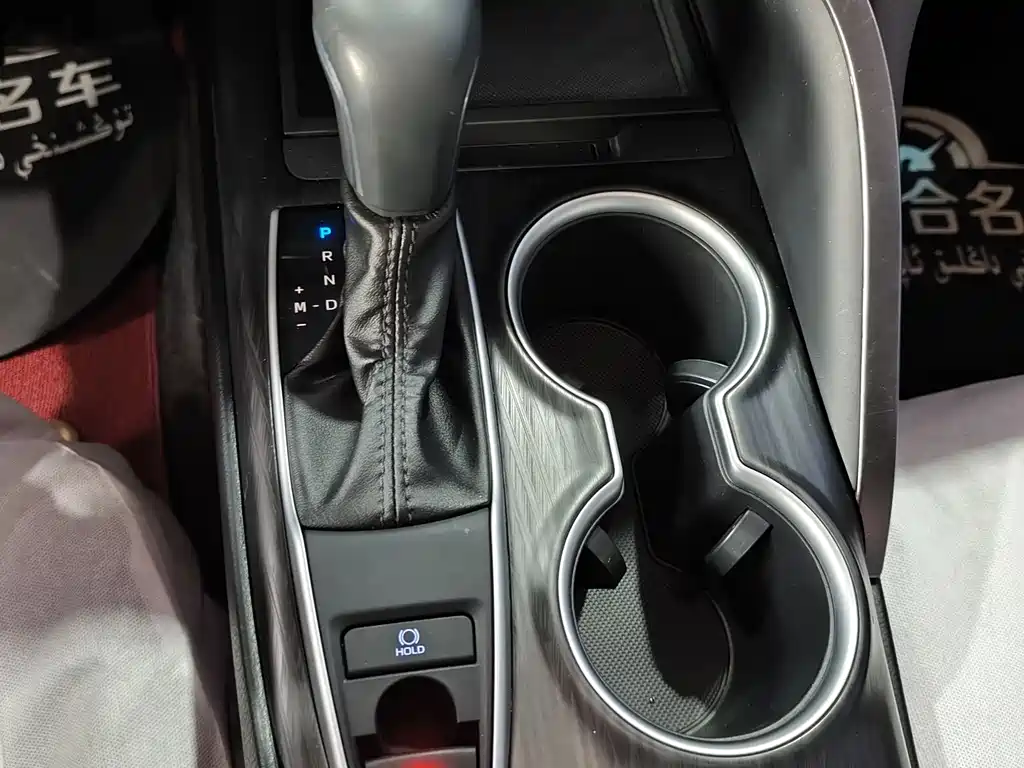 Toyota Camry 2023 — фото 15