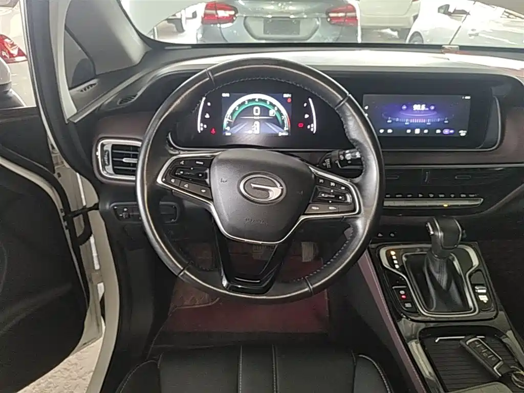 GAC Motor Trumpchi M6 2023 — фото 11