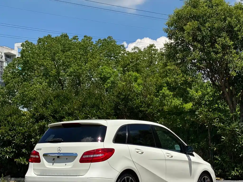 Mercedes-Benz B-Class 2013