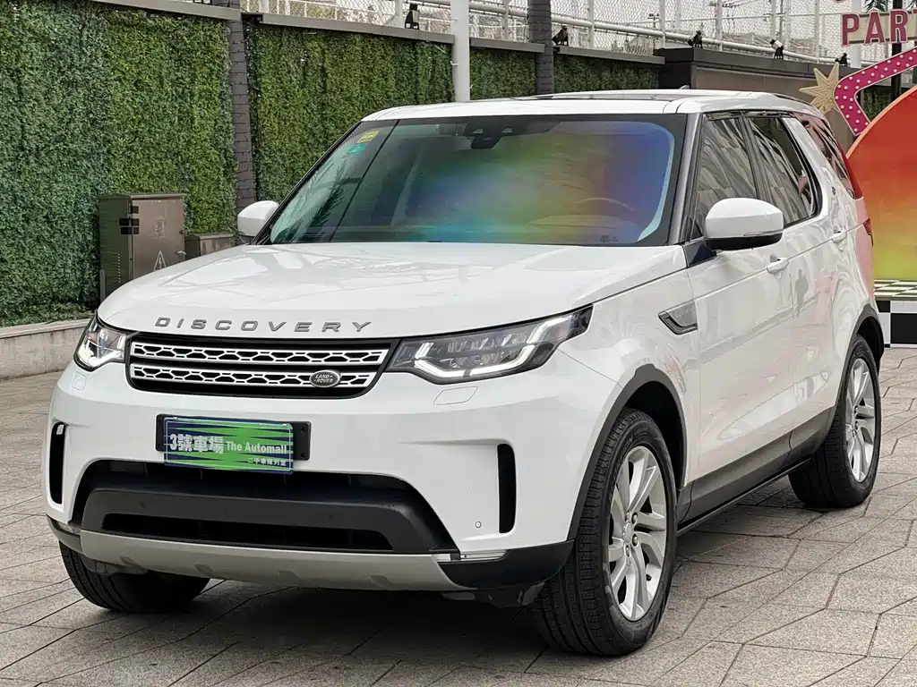 Land Rover Discovery 2018 — фото 1